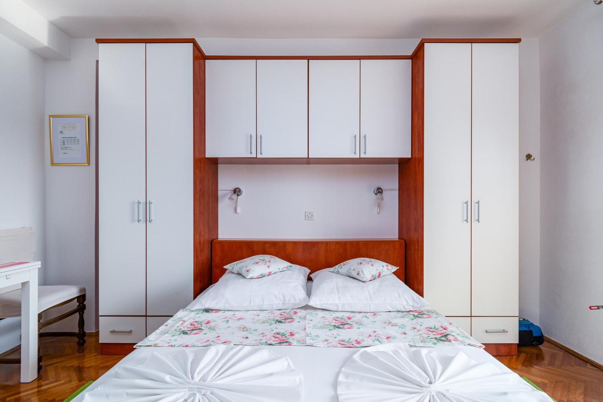 With A Parking Space Banjol, Rab - 5022 Apartman